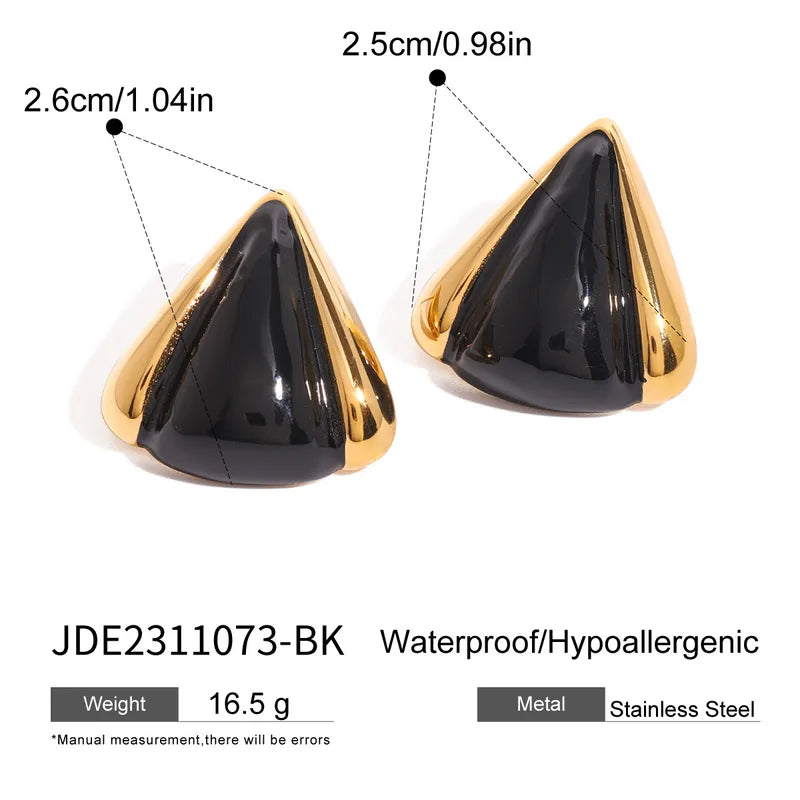 Triangle stud