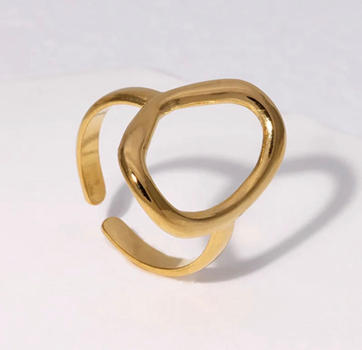 The Solstice Rings