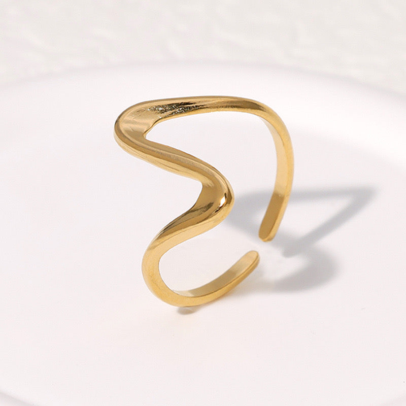The Solstice Rings